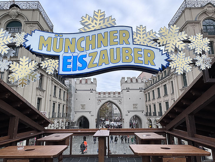 Eiszauber mit Panoramabar (©Foto: Martin Schmitz)